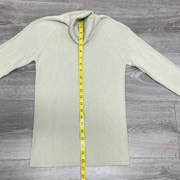525 America Ribbed Knit Turtleneck Sweater M - Picture 8 of 14